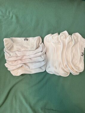 Under Armour White Low-Cut Athletic No-Show Socks (Pair Lot)